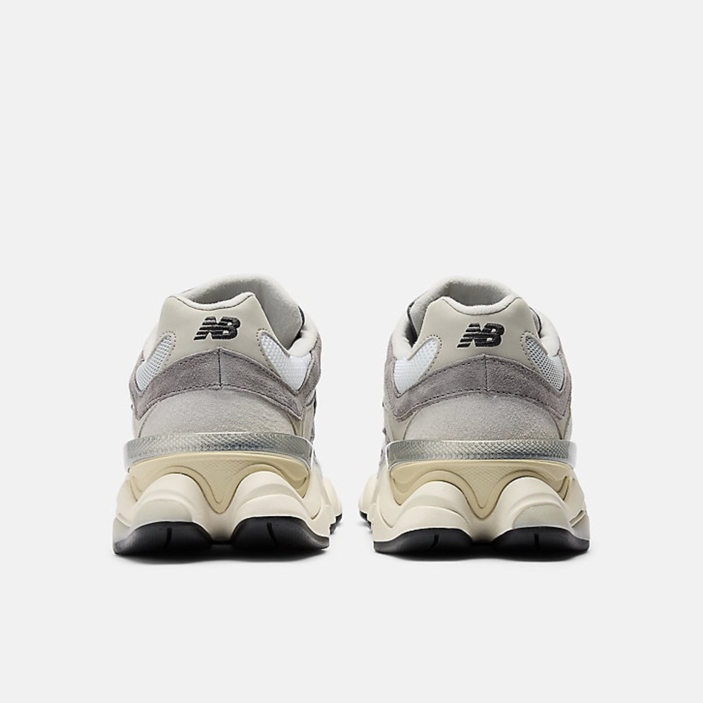 New Balance 0960 Sneakers - Picture 5 of 14